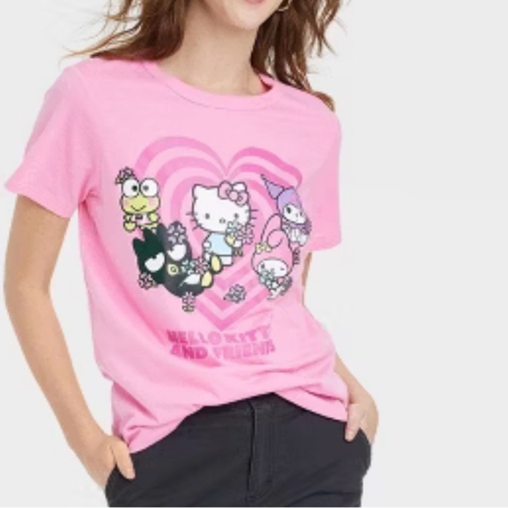 NWT Sanrio‎ Hello Kitty & Friends Pink Graphic Tee 💕Size XS